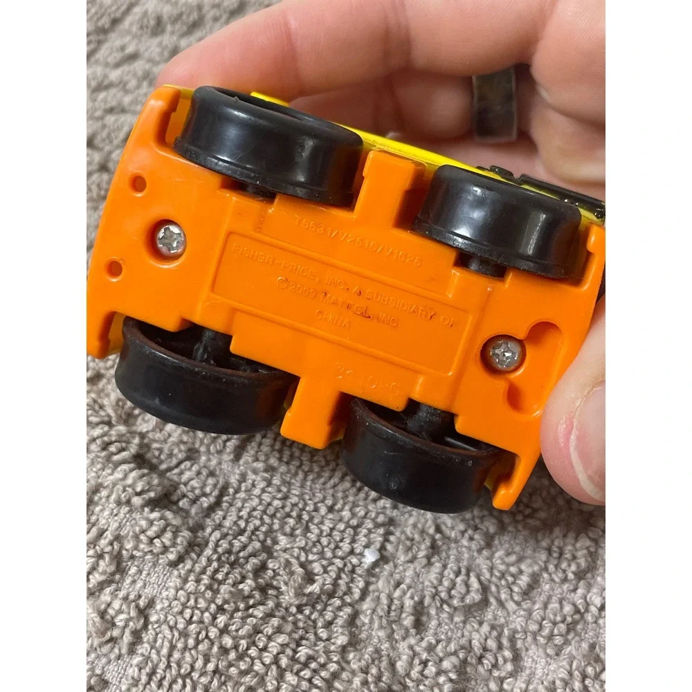 Fisher-Price Little People 2009 Wheelies Skid Steer Loader Toddler Toy‎ Yellow